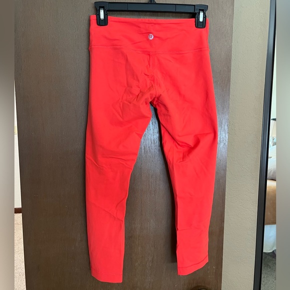 Lululemon Low-Rise Crop Pant - Picture 2 of 4